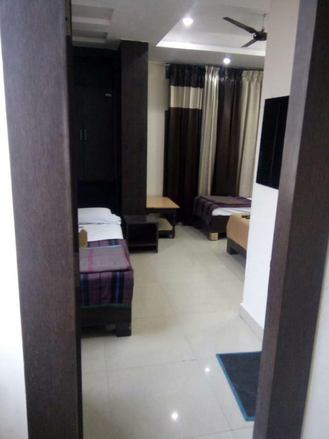 Hotel Dewans Residency Mysore Exteriör bild